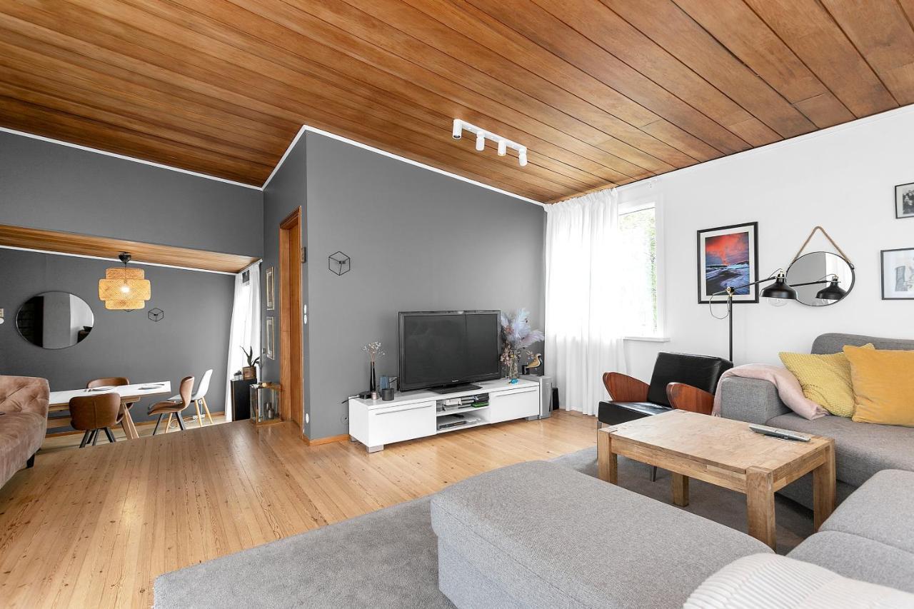 Garthabaer House - Villa With Garden And Hot Tub, 2 Min From Reykjavik מראה חיצוני תמונה